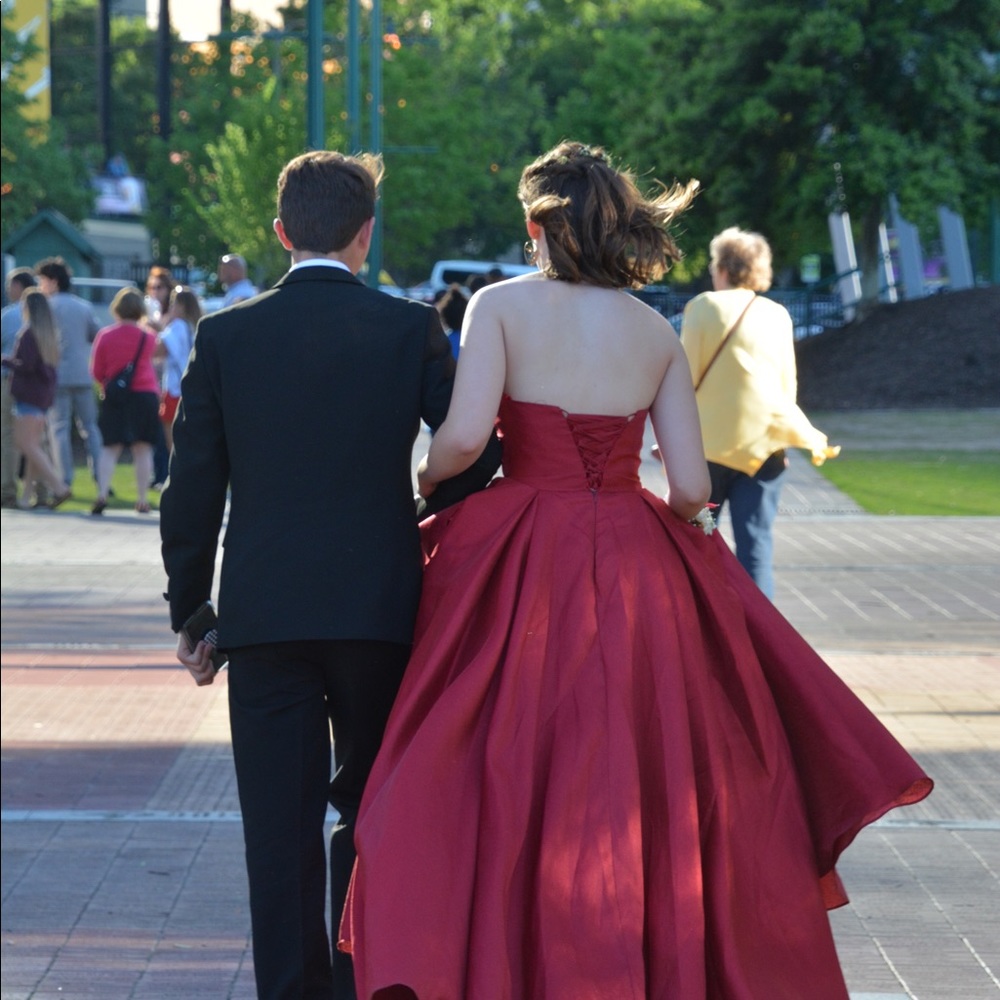 PROM DRESS - Picture 2 of 2
